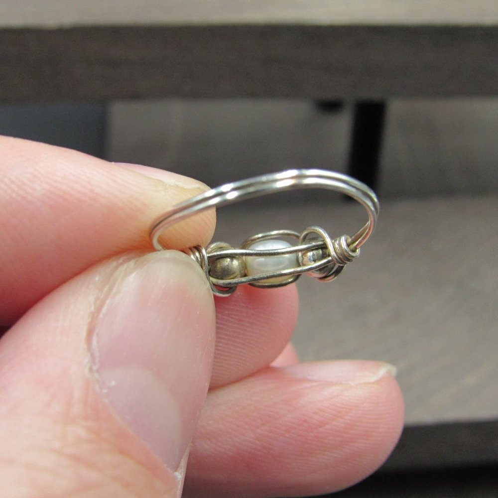 Size 6.5 Sterling Silver Real Pearl Wire Band Ring - Picture 4 of 7